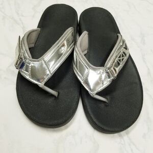 Sollbeam‎ Womens Black and Silver Flip Flop Sandals Size 40